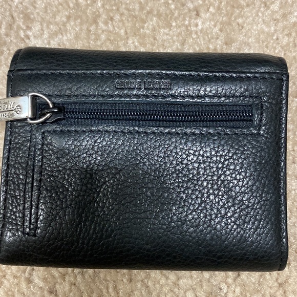 Fossil Black Leather Four-Fold Wallet NWOT - Picture 2 of 5